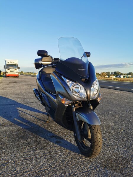 Honda Silverwing SWT 600