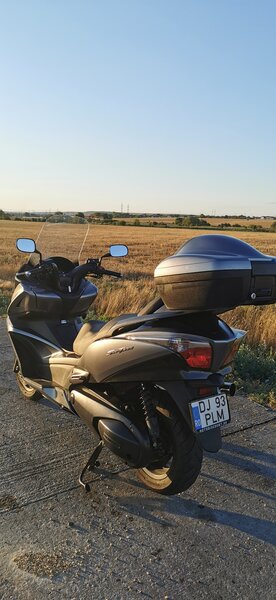 Honda Silverwing SWT 600