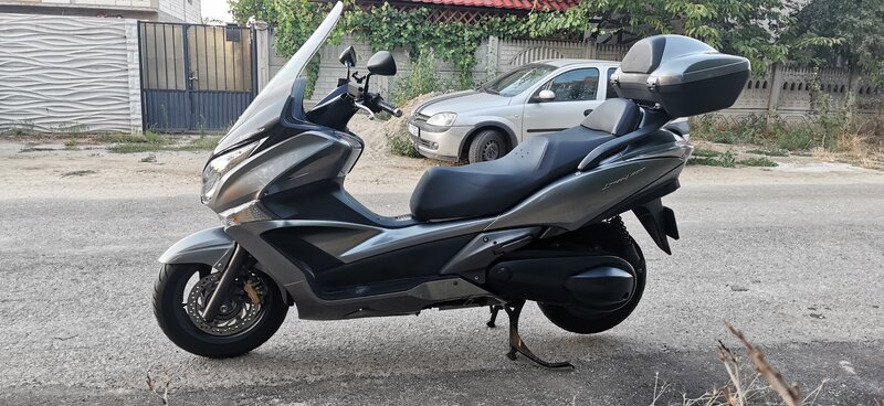 Honda Silverwing SWT 600